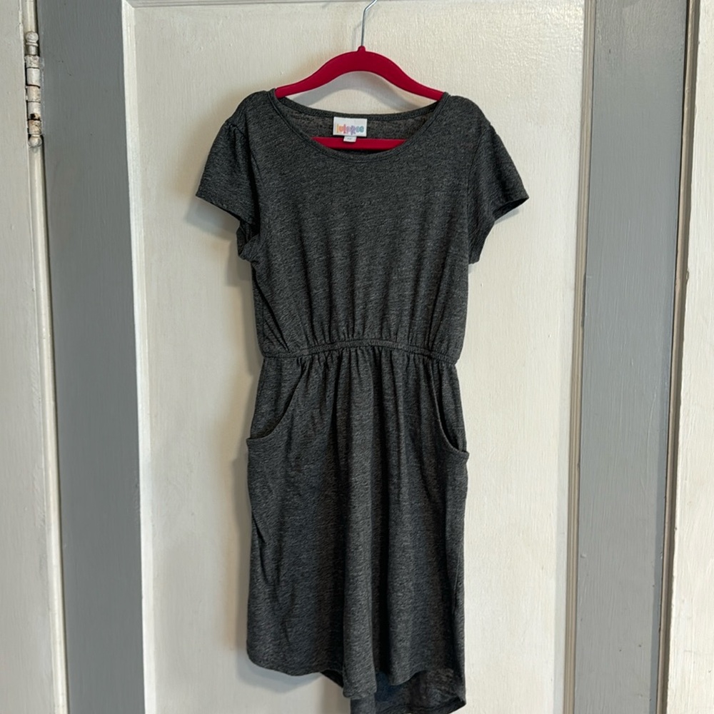 LuLaRoe Gray Dress with pockets